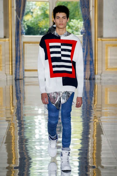 Look 33